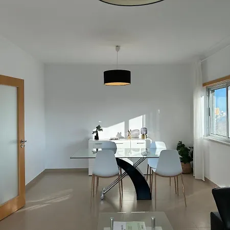 Garrett Apartmán
