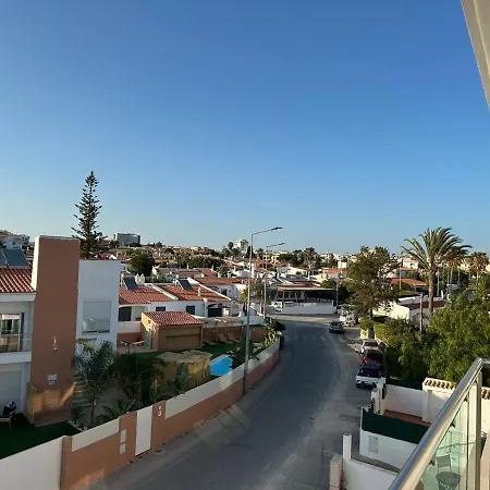 Garrett Apartmán *